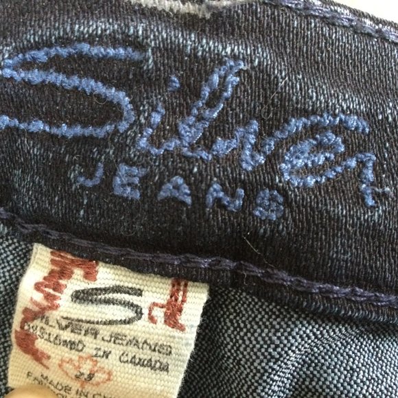 Silver Jeans W28 Cut Offs Low Rise Dark Denim - Picture 2 of 8